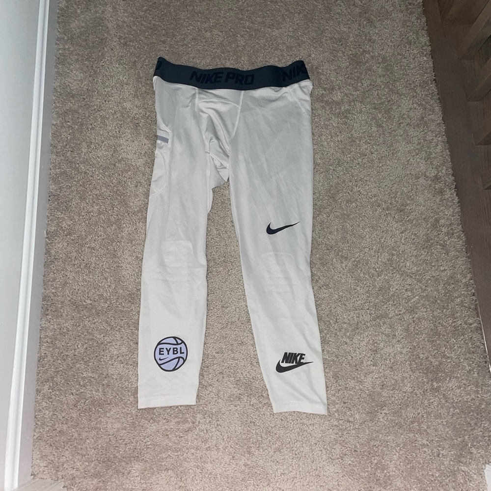 EYBL WHITE LEGGINGS